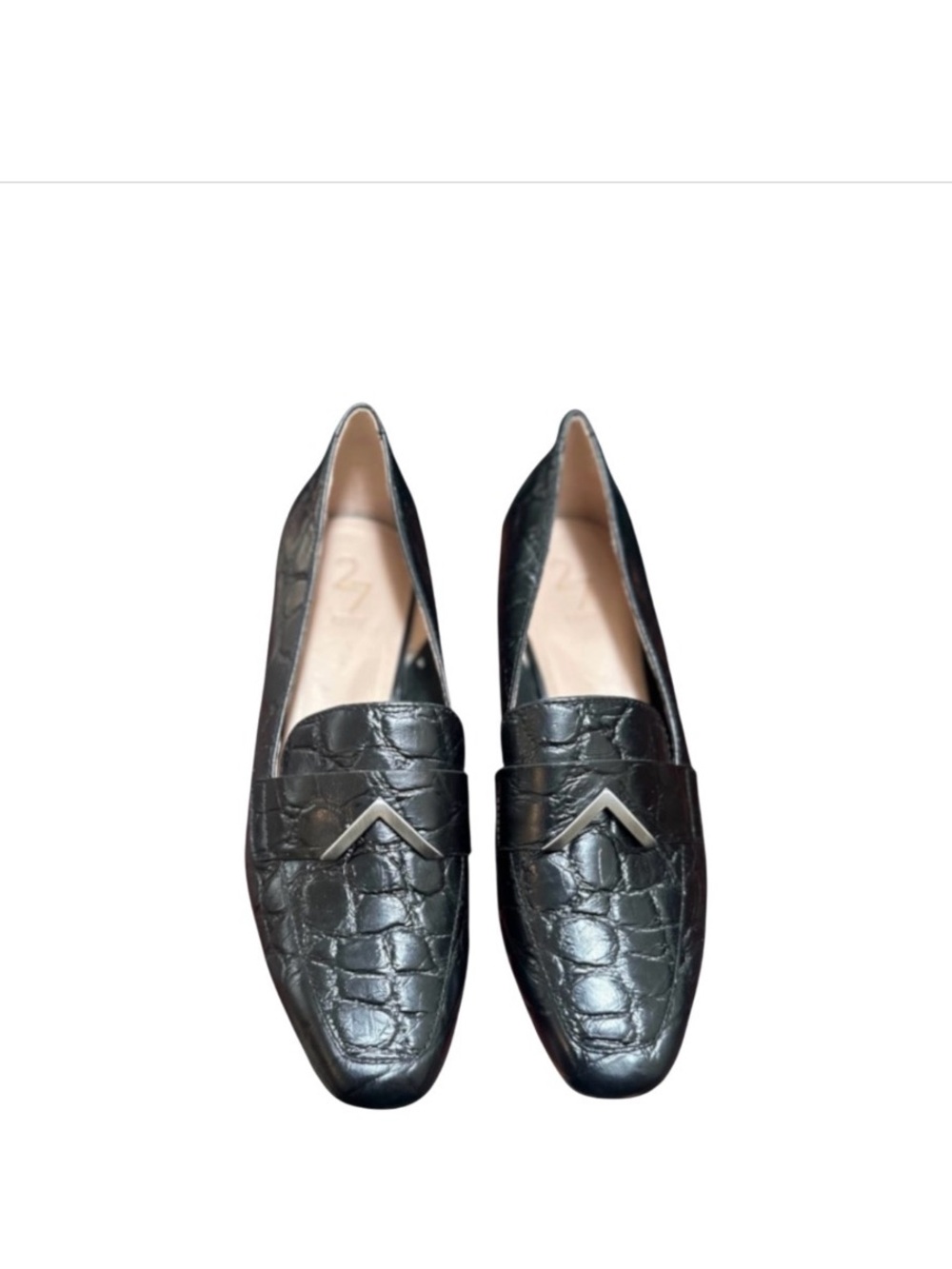 Black Croc-Textured Leather Loafers with V Metal Accent - Women